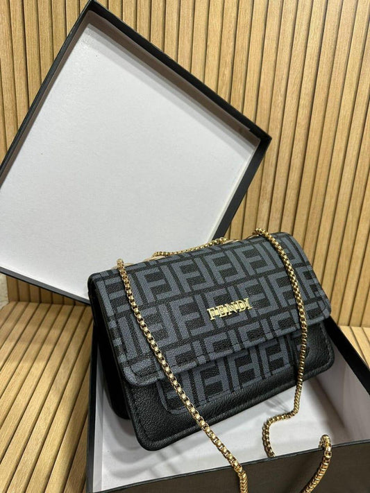 Stylish Women's Crossbody Bag – Fashion Kahani