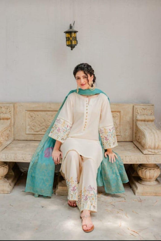 3 Pcs Women's Unstitched Embroidered Suit